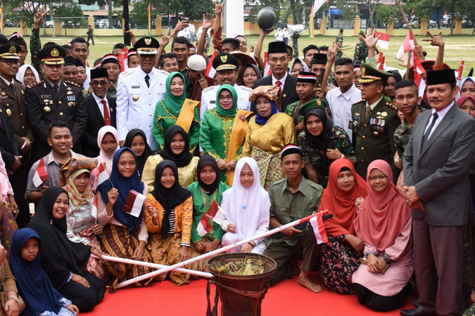 Bupati Kampar Anjang Sana ke Panti Asuhan